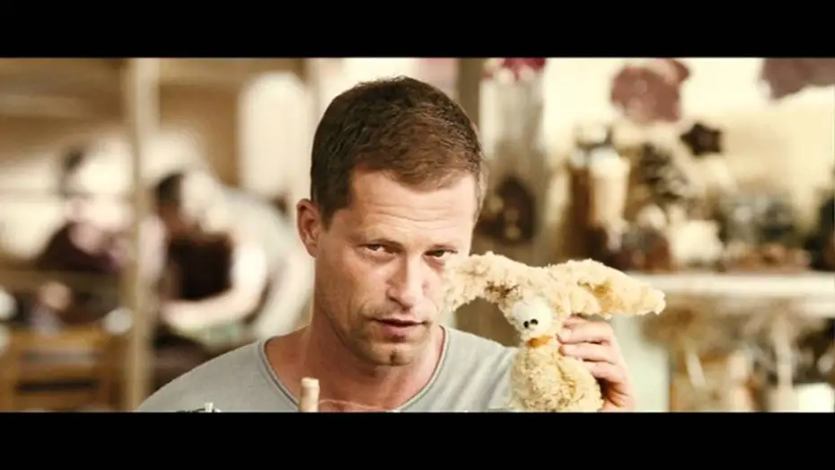 Видео к фильму Красавчик 2 — ZWEIOHRKÜKEN - TEASER (Til Schweiger / Barefoot Films)
