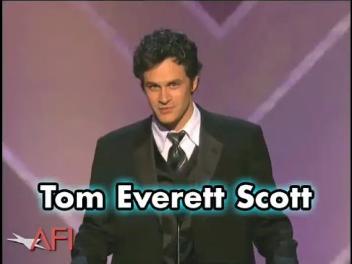 Видео к фильму То, что ты делаешь — Tom Everett Scott On Tom Hanks And THAT THING YOU DO