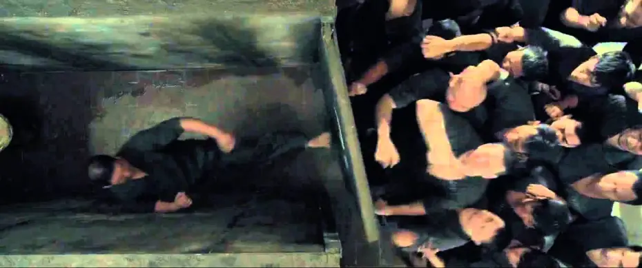 Видео к фильму Рейд 2 | The Raid 2 Berandal Fight scene in a Bathroom Stall