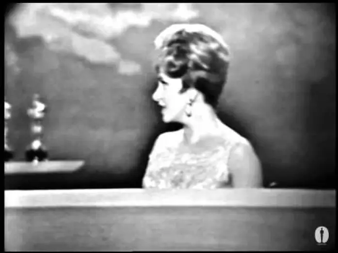 Видео к фильму Квартира | Billy Wilder winning the Oscar&reg; for Directing‬‬‬‬ "The Apartment"