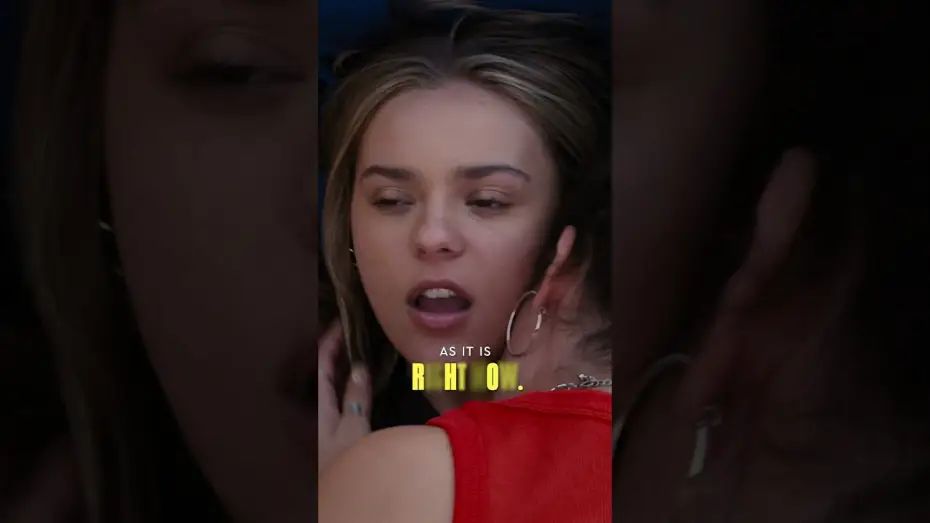Видео к фильму Моя старая задница | Meet Elliott (Maisy Stella), the teenager who meets her older self in MY OLD ASS