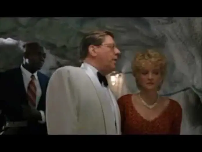 Видео к фильму Богатенький Ричи — Christine Ebersole & Edward Herrmann sing "Side by Side" in Richie Rich