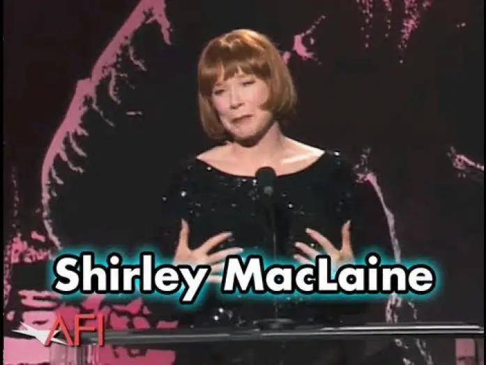 Видео к фильму Язык нежности — Shirley MacLaine Says Jack Nicholson Is "Channeling"