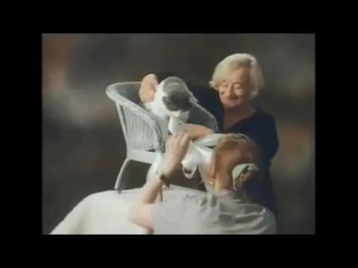 Видео к фильму Тайны и ложь — Photo Studio Scene
