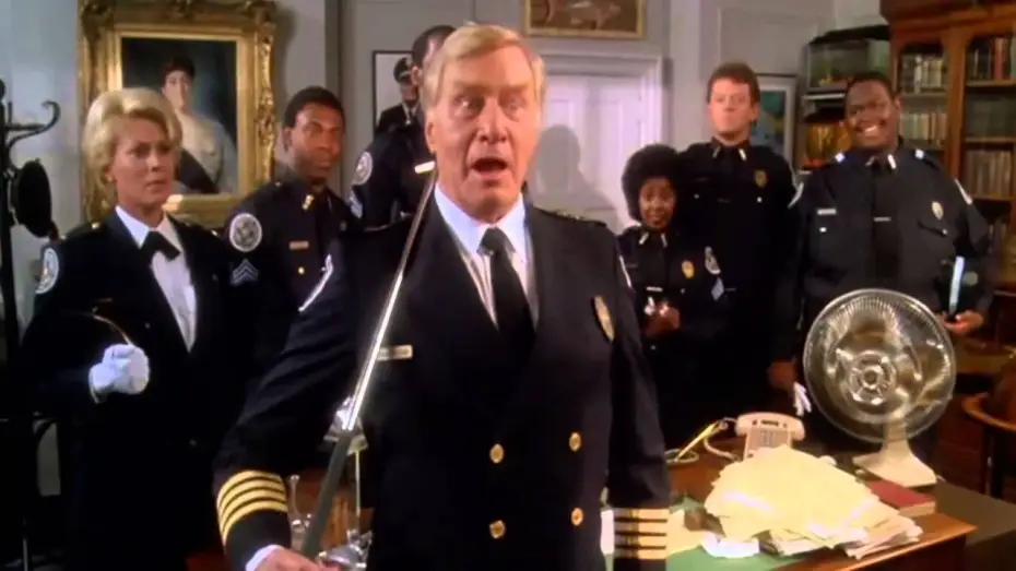 Видео к фильму Полицейская академия 5: Место назначения — Майами-Бич — Police Academy 5 (1988) Bande annonce VF- HD