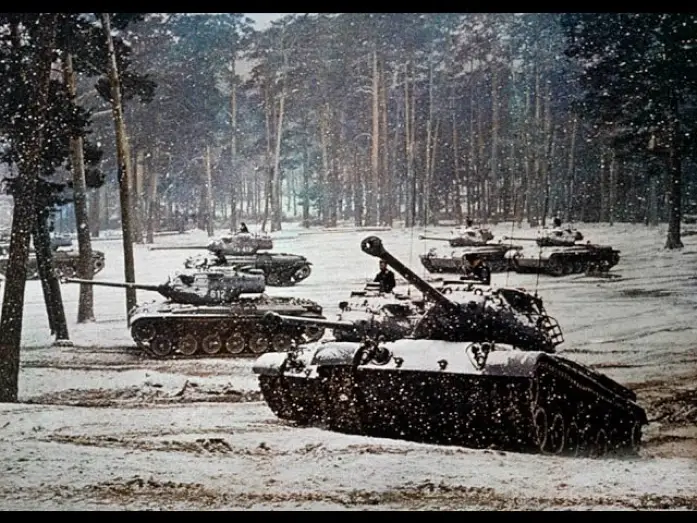 Видео к фильму Битва в Арденнах — La Bataille des Ardennes - Extrait - Blitzkrieg