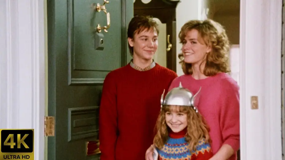 Видео к фильму Приключения няни — Adventures in Babysitting (1987) Theatrical Trailer [4K]