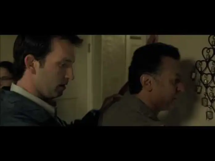 Видео к фильму Переправа — CROSSING OVER Trailer