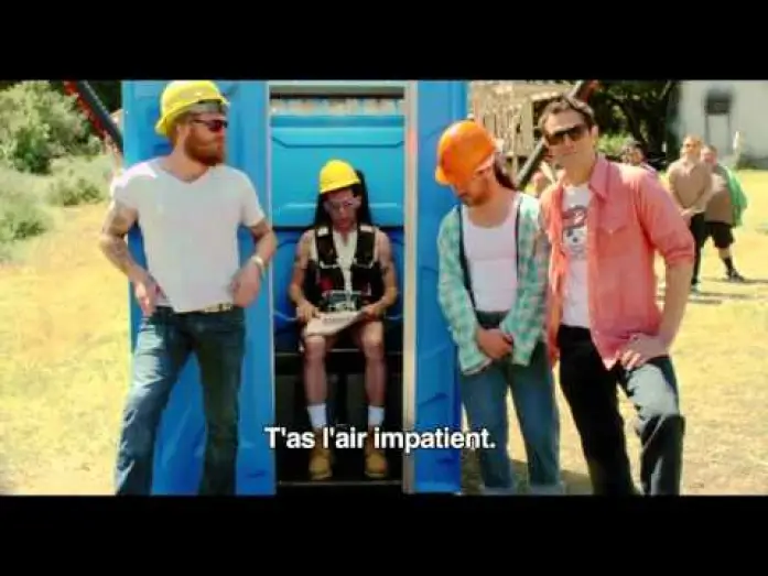 Видео к фильму Чудаки 3D — Jackass 3D - Bande annonce Officielle Official New Trailer [VOST]