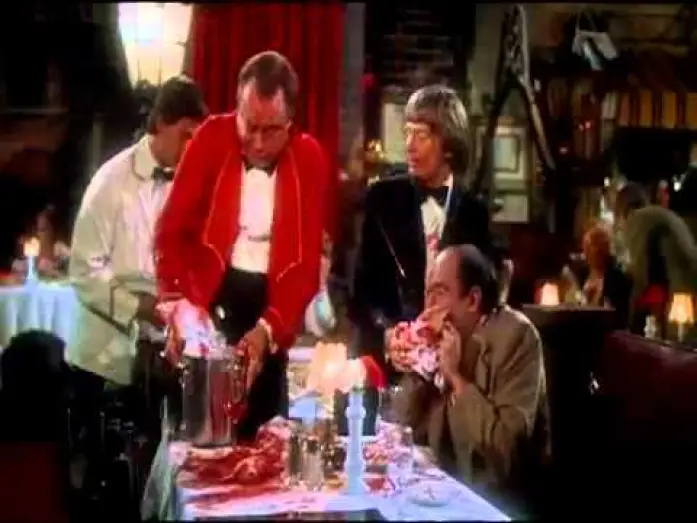 Видео к фильму Современные проблемы — Modern Problems (1981) Trailer