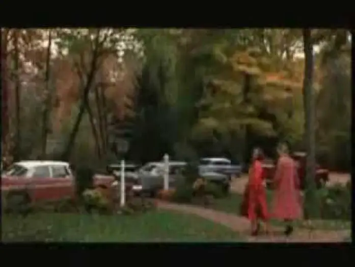 Видео к фильму Вдали от рая — Lontano dal Paradiso (2002) - Trailer ITALIANO
