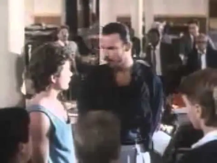 Видео к фильму Игрушечные солдатики — Toy Soldiers (1991) Trailer