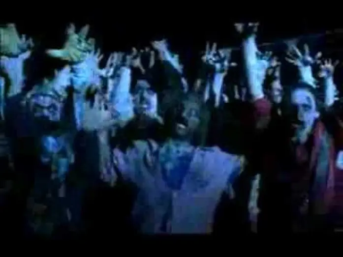 Видео к фильму Атака куриных зомби — Poultrygeist: Night of the Chicken Dead Trailer (TADFF 2007)