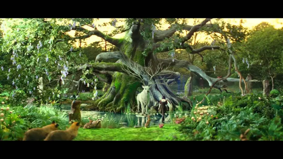 Видео к фильму Белоснежка и охотник | Blanche neige et le chasseur - Bande annonce (VF)