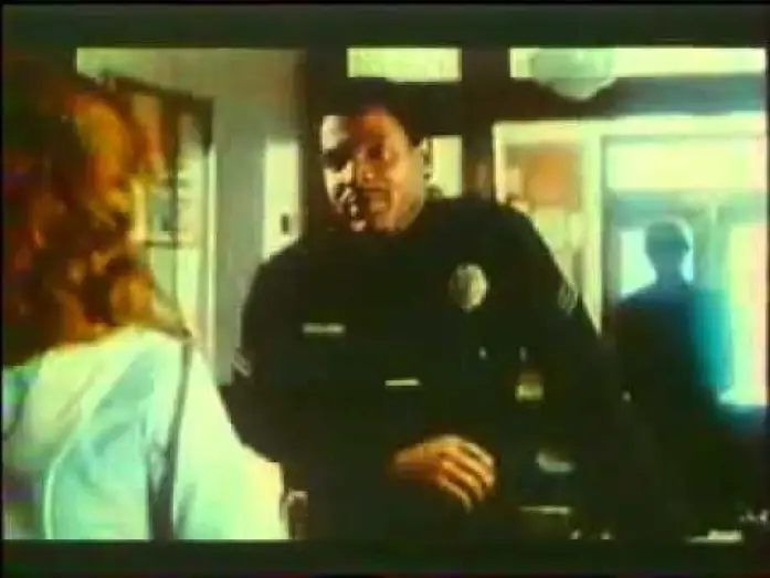 Видео к фильму За десять минут до полуночи — Le Justicier de minuit ( 1983 - bande annonce )