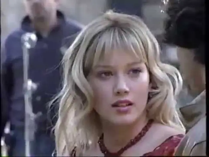 Видео к фильму Лиззи Магуайр — The Lizzie McGuire Movie (2003) Promo (VHS Capture)