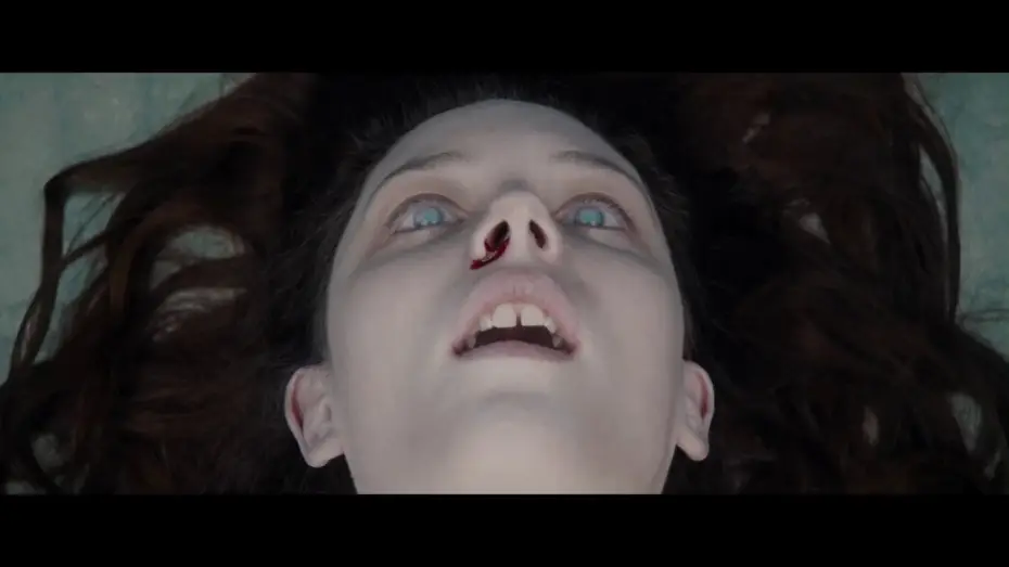 Видео к фильму Демон внутри | THE JANE DOE IDENTITY - Extrait "And let the sunshine in" [VOST]