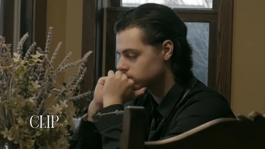 Видео к фильму Everything Glamouring — EVERYTHING GLAMOURING | Clip: "I need you more than want you"