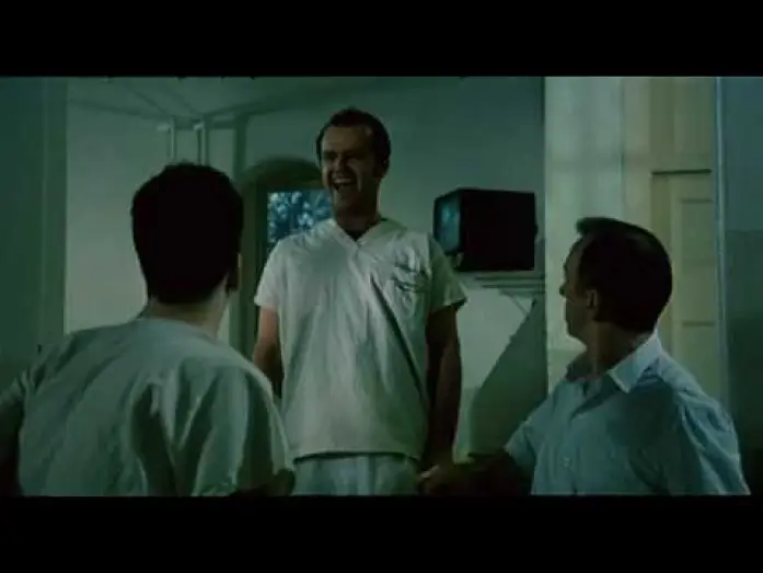 Видео к фильму Пролетая над гнездом кукушки | EINER FLOG &Uuml;BER DAS KUCKUCKSNEST (1975)  - Deutscher Trailer