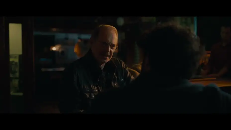 Видео к фильму Психотерапия: Поверхностная история писателя, который решил написать о серийном убийце | Today's Your Lucky Day