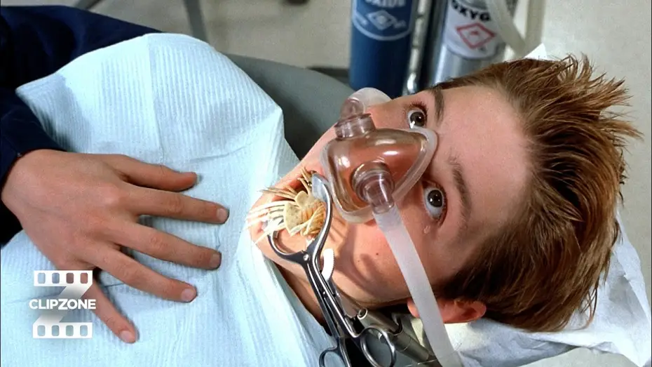 Видео к фильму Пункт назначения 2 | Death At The Dentist