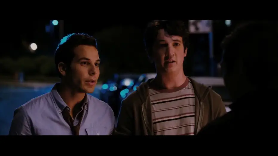 Видео к фильму 21 и больше — 21 And Over Bande Annonce VF (2013)