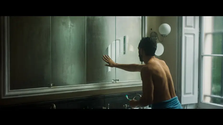 Видео к фильму Исчезновение — L'EFFACEMENT de Karim Moussaoui - Bande-Annonce