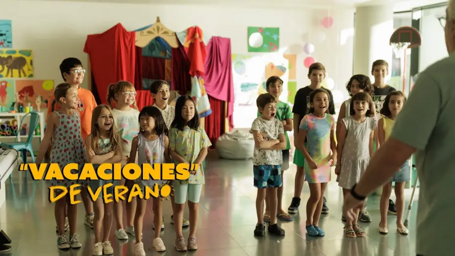 Видео к фильму Vacaciones de verano — Unos animadores nada convencionales