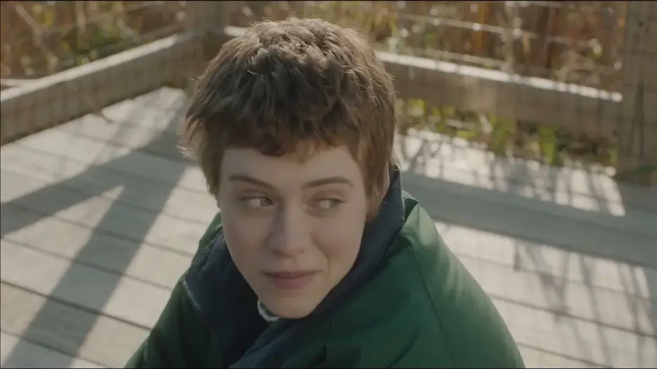 Видео к фильму Взрослые — Vida adulta (The Adults) | Tráiler en castellano [ES]