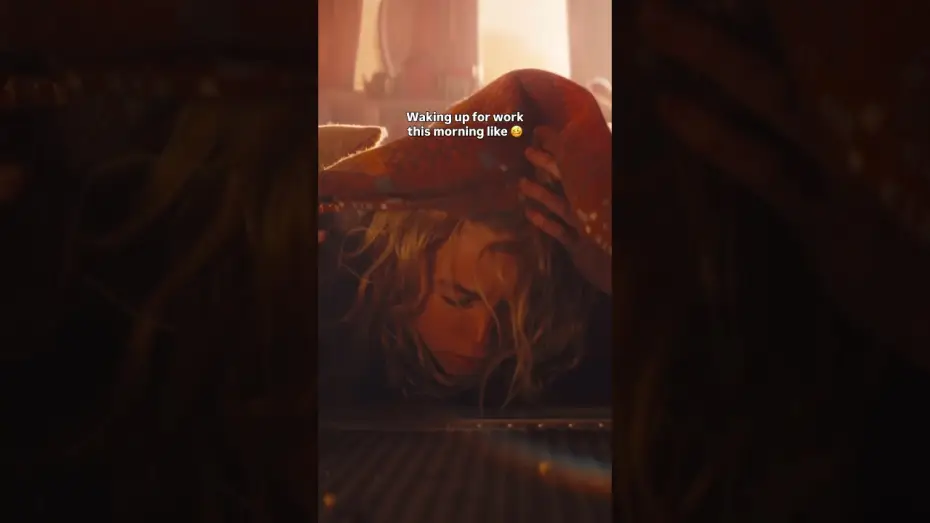Видео к фильму Супергёрл — Desperate for a yellow sun