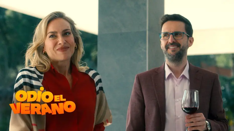 Видео к фильму Odio el verano — No les va a faltar la diversión en familia