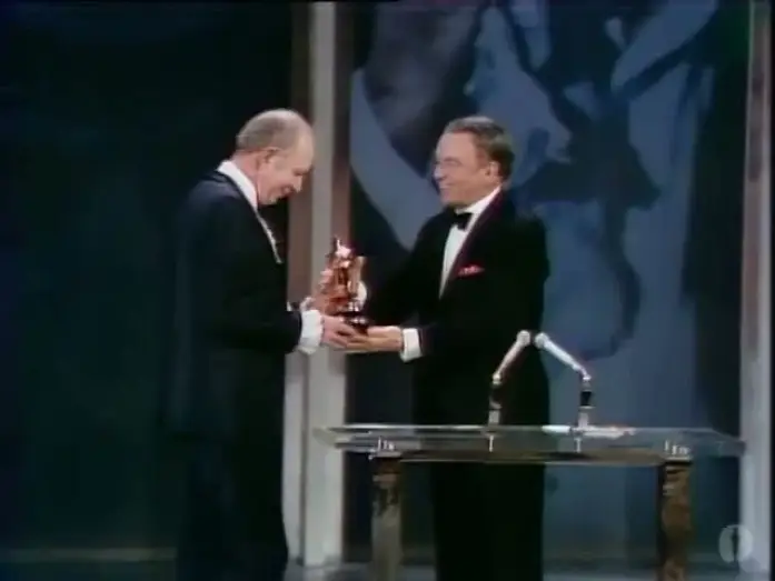Видео к фильму The Subject Was Roses — Jack Albertson Wins Supporting Actor: 1969 Oscars