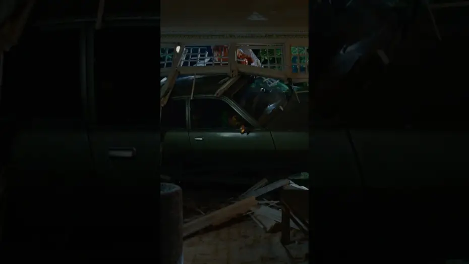 Видео к фильму На краю Оук-стрит — Tag who you are bringing to Oak Street.