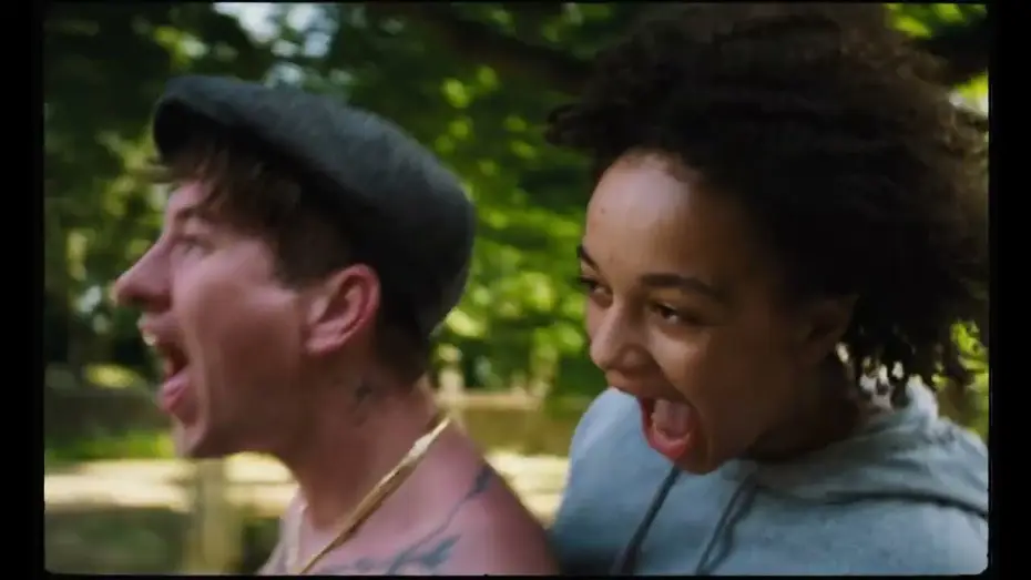 Видео к фильму Птица — BIRD de Andrea Arnold | Spot 15" VOSE | Avalon