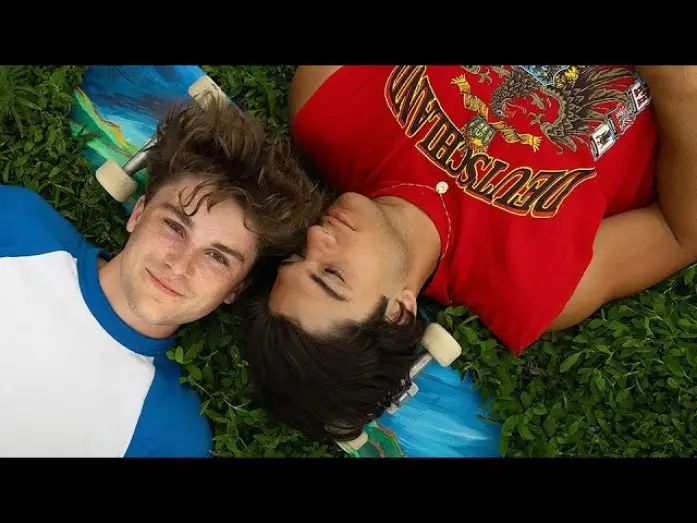 Видео к фильму Scraps — SCRAPS - Gay Romance Skateboarding Short Film - (Official Trailer)