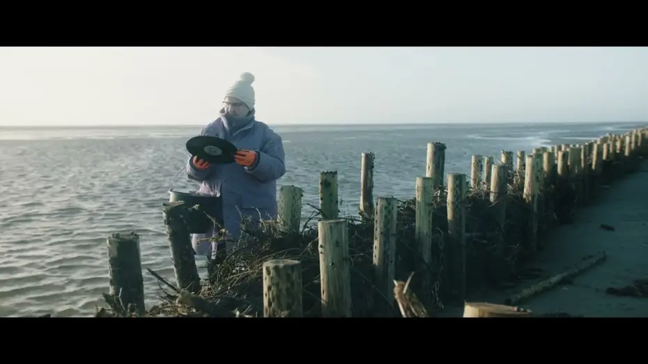 Видео к фильму Før stormen — Trailer | As the Tide Comes In | Juan Palacios, Sofie Husum Johannesen