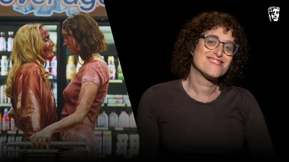 Видео к фильму Подростковый секс и смерть в лагере «Миазма» — Director Jane Schoenbrun on How Hannah Einbinder Elevated Camp Miasma