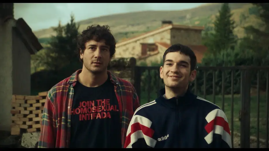 Видео к фильму Una pel&iacute;cula barata | Una pel&iacute;cula barata (2024) Tr&aacute;iler oficial Castellano