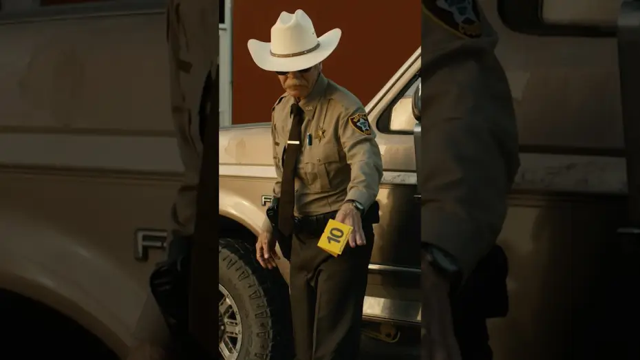 Видео к фильму Заместитель — He’s got his own way of doing things. William H. Macy stars in The Deputy.