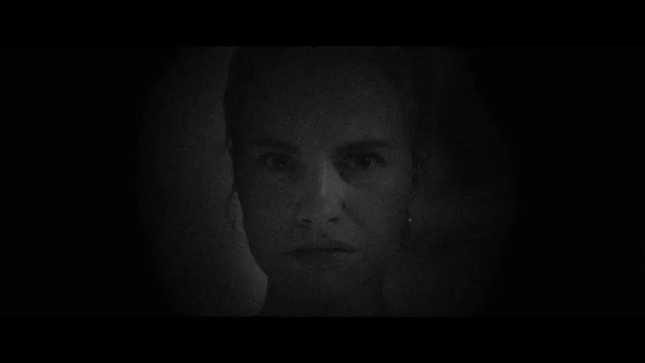 Видео к фильму La visitante — Horror Short Film | La visitante (The visitor) - Trailer