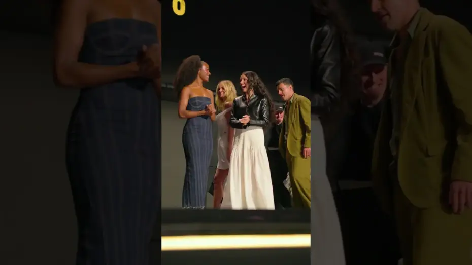 Видео к фильму Люди-Икс — Watch the newly announced X-Men cast meet for the very first time backstage at D23
