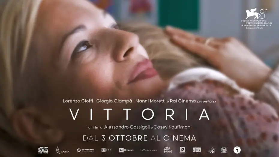 Видео к фильму Виттория — VITTORIA Trailer Ufficiale (dal 3 Ottobre al Cinema)