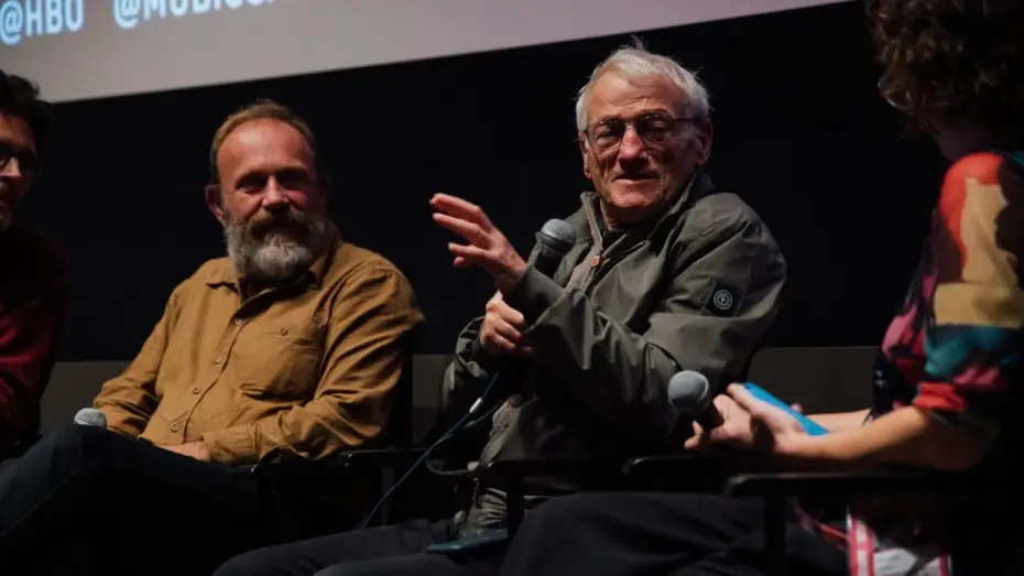 Видео к фильму Sept promenades avec Mark Brown — Pierre Creton and Vincent Barré on 7 Walks with Mark Brown