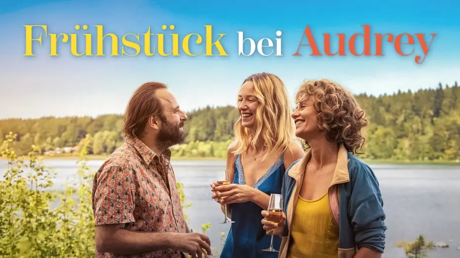 Видео к фильму Моя ненастоящая жена — Kinotrailer "Frühstück bei Audrey" - Kinostart 10. September 2026