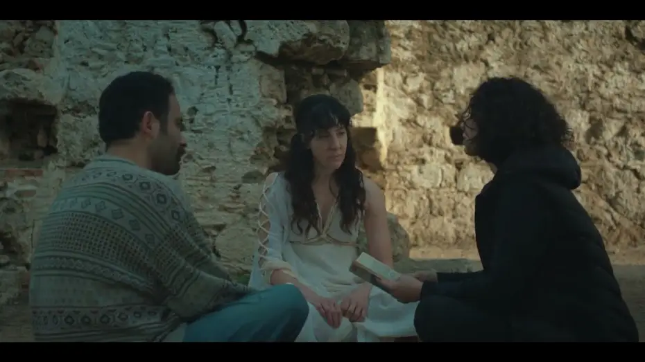 Видео к фильму Gündüz Apollon Gece Athena — Official Trailer