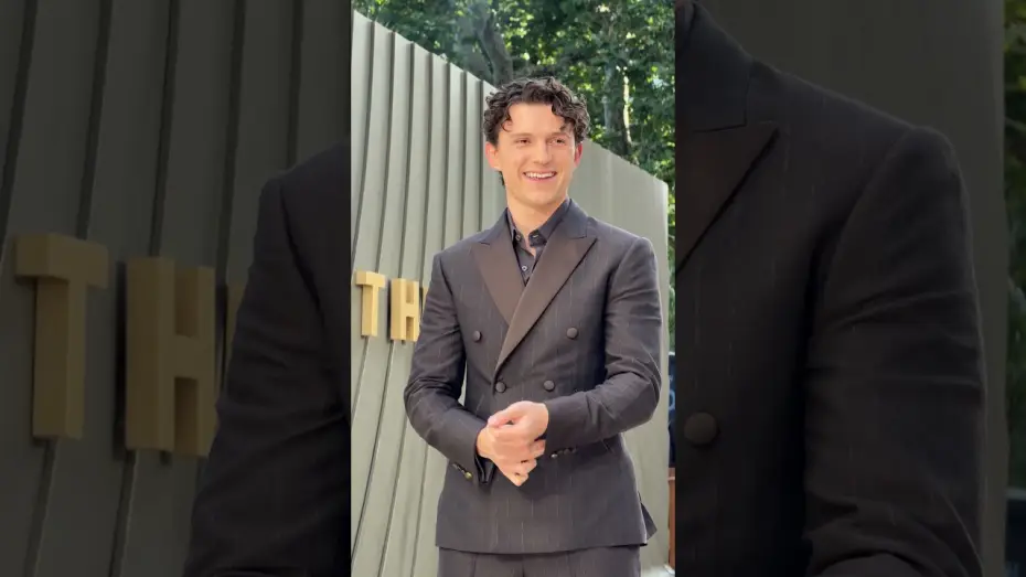 Видео к фильму Одиссея — A suave Tom Holland at the World Premiere of The Odyssey.