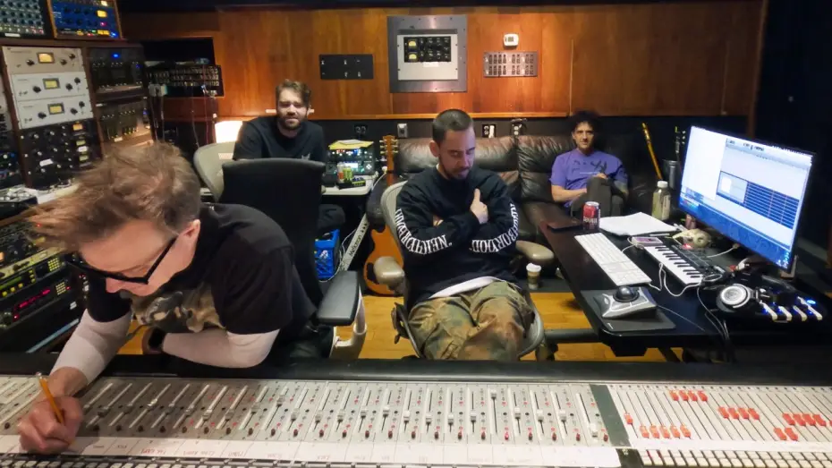 Видео к фильму LINKIN PARK: UNSHATTER — Goosebumps, You Can't Fake