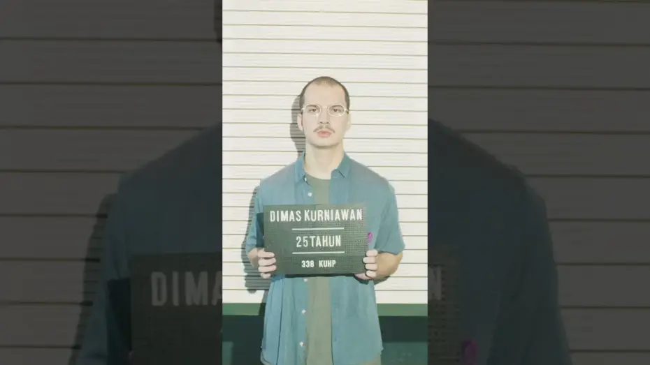 Видео к фильму Призрак в клетке — Jail time meets a hell of a roommate. [Subtitled]