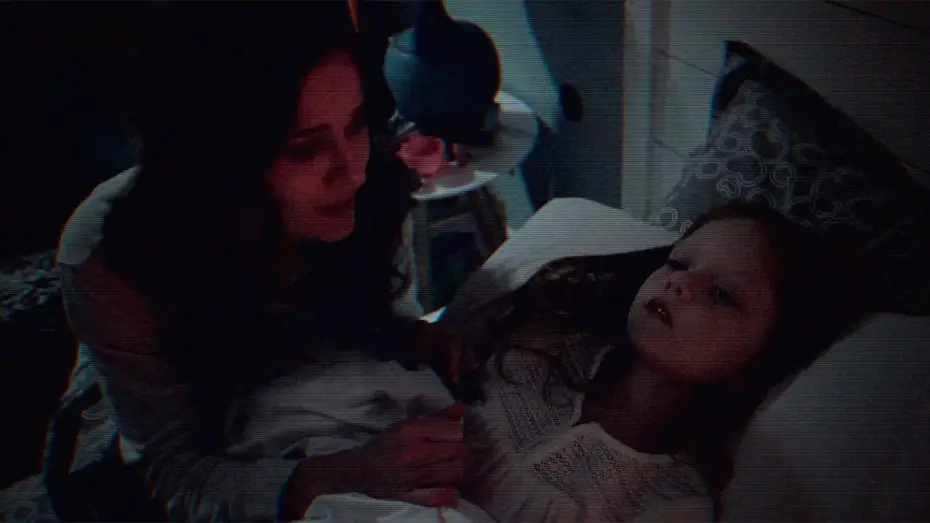 Видео к фильму Паранормальное явление 5: Призраки в 3D — PARANORMAL ACTIVITY 5 GHOST DIMENSION – Toby dans la chambre [Extrait - VOST]