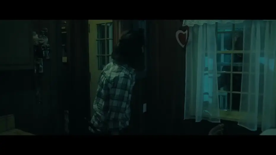 Видео к фильму Bury the Devil — Official Clip - "That's Not Evelyn!"